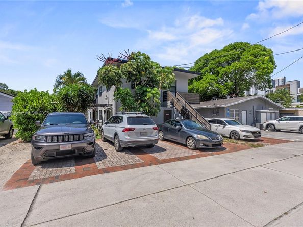 1215 E Broward Blvd, Fort Lauderdale FL 33301
