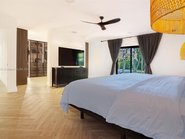 14135 N Miami Ave, Miami FL 33168