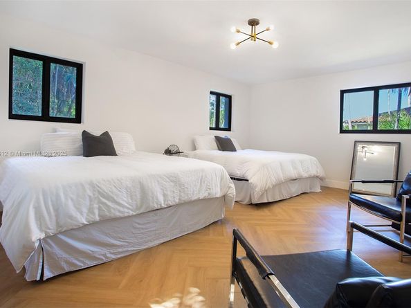 14135 N Miami Ave, Miami FL 33168