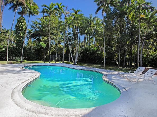 14135 N Miami Ave, Miami FL 33168