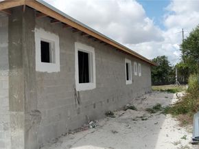 15730 NW 38th Pl, Miami Gardens FL 33054