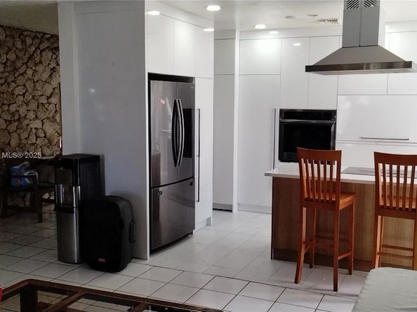 1131 NW 182nd St, Miami Gardens FL 33169