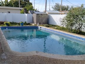 1131 NW 182nd St, Miami Gardens FL 33169