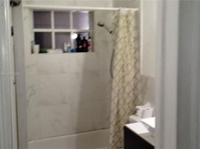 1131 NW 182nd St, Miami Gardens FL 33169