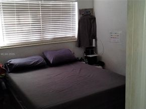 1131 NW 182nd St, Miami Gardens FL 33169