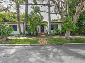 110 N 16th Ave, Hollywood FL 33020