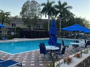 12140 SW 4th St, Pembroke Pines FL 33025