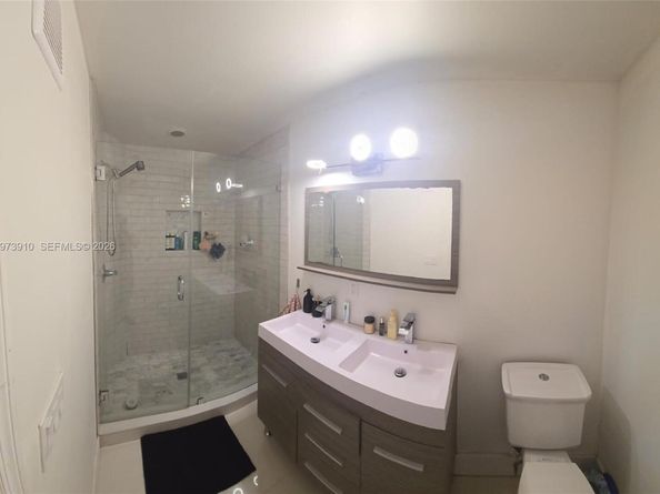 12140 SW 4th St, Pembroke Pines FL 33025