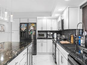 605 Ives Dairy Rd 3057, Miami FL 33179