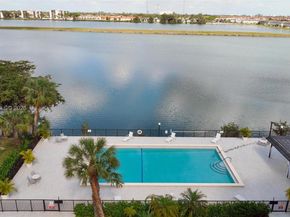 605 Ives Dairy Rd 3057, Miami FL 33179