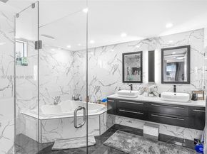 605 Ives Dairy Rd 3057, Miami FL 33179