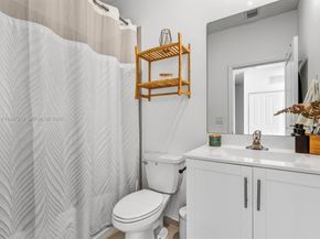 544 NE 206th Ln, Miami FL 33179