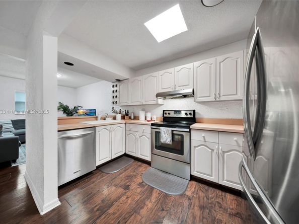 15450 SW 143rd Ave, Miami FL 33177