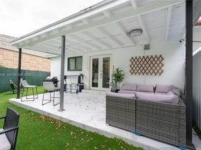 2840-2842 NW 13th St, Miami FL 33125