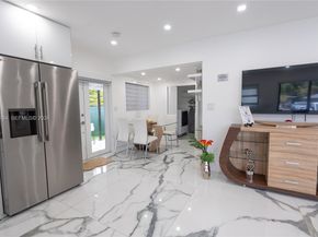 2840-2842 NW 13th St, Miami FL 33125