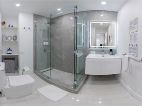 2840-2842 NW 13th St, Miami FL 33125