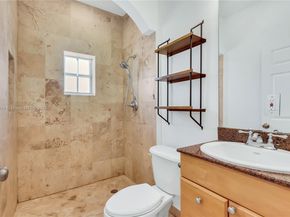 1016 71st St 201, Miami Beach FL 33141