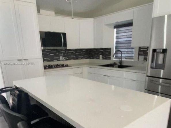 5404 NW 200th rd, Miami Gardens FL 33055