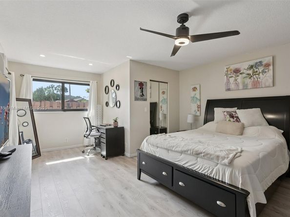 4702 Satinwood Trl, Coconut Creek FL 33063