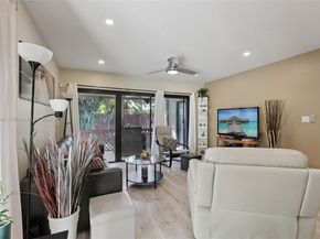 4702 Satinwood Trl, Coconut Creek FL 33063