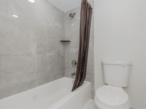 9150 Fontainebleau Blvd 402, Miami FL 33172