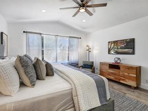 104 Wedgewood Lks S, Green Acres FL 33463