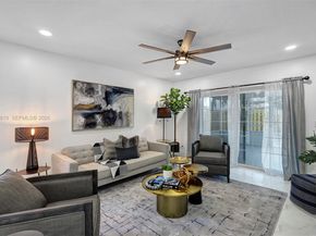 104 Wedgewood Lks S, Green Acres FL 33463