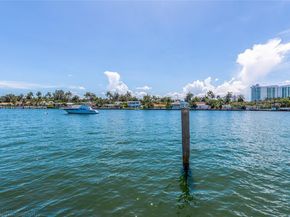 1455 N Treasure Dr 3K, North Bay Village FL 33141