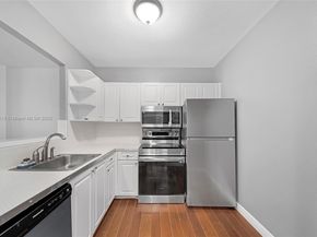 1455 N Treasure Dr 3K, North Bay Village FL 33141