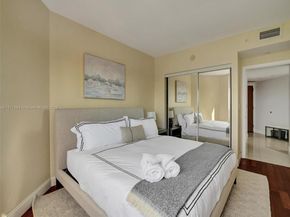 6365 Collins Ave 2007, Miami Beach FL 33141