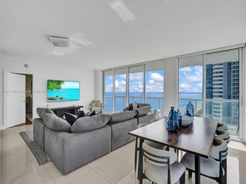 6365 Collins Ave