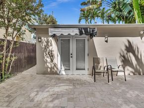836 W 40th St, Miami Beach FL 33140
