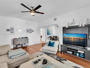 836 W 40th St, Miami Beach FL 33140