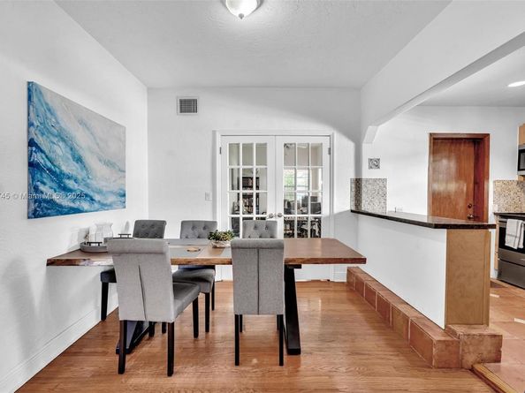 836 W 40th St, Miami Beach FL 33140