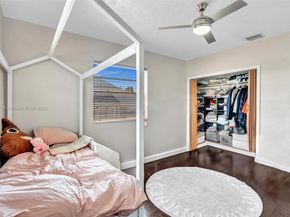 836 W 40th St, Miami Beach FL 33140