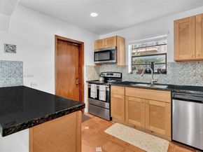 836 W 40th St, Miami Beach FL 33140