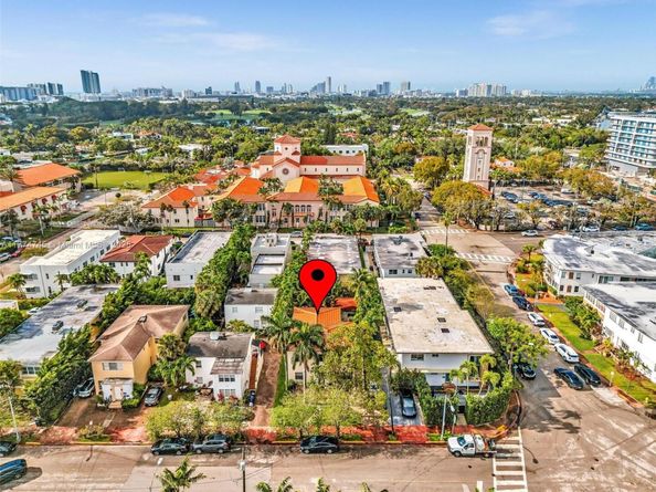 836 W 40th St, Miami Beach FL 33140