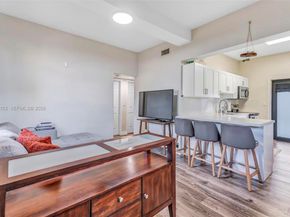 1030 NW 141st St, Miami FL 33168