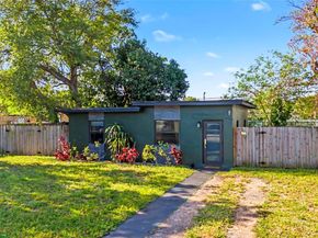1030 NW 141st St, Miami FL 33168