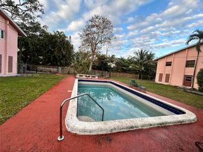 815 SW 30th St J, Fort Lauderdale FL 33315