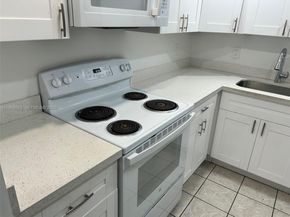 815 SW 30th St J, Fort Lauderdale FL 33315