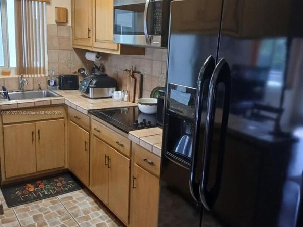 1000 SE 4th St 224, Fort Lauderdale FL 33301