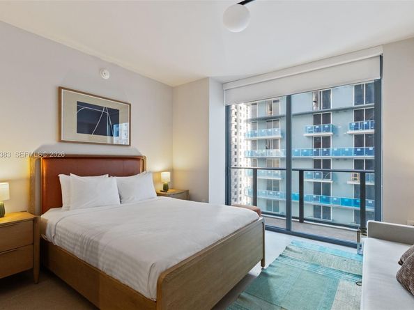 11 NE 6 2108, Miami FL 33132
