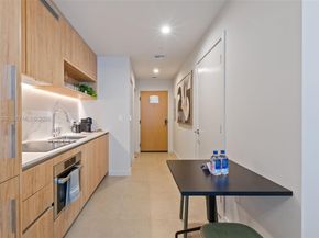 11 NE 6 2108, Miami FL 33132