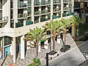 11 NE 6 2108, Miami FL 33132