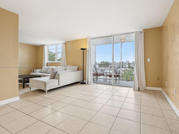 14170 SW 84th St 501F, Miami FL 33183