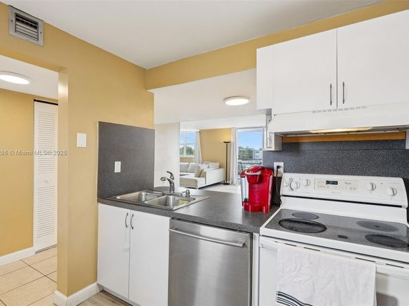 14170 SW 84th St 501F, Miami FL 33183