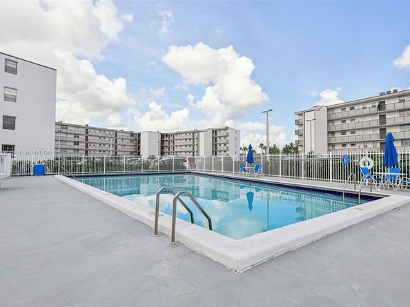 14170 SW 84th St 501F, Miami FL 33183