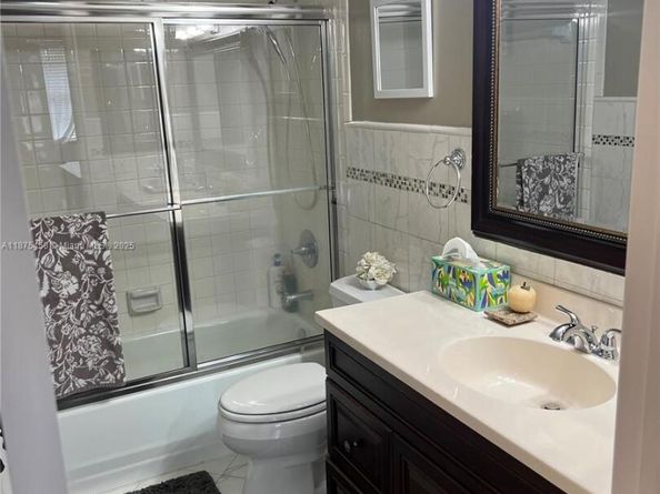 6600 Cypress Rd 504, Plantation FL 33317