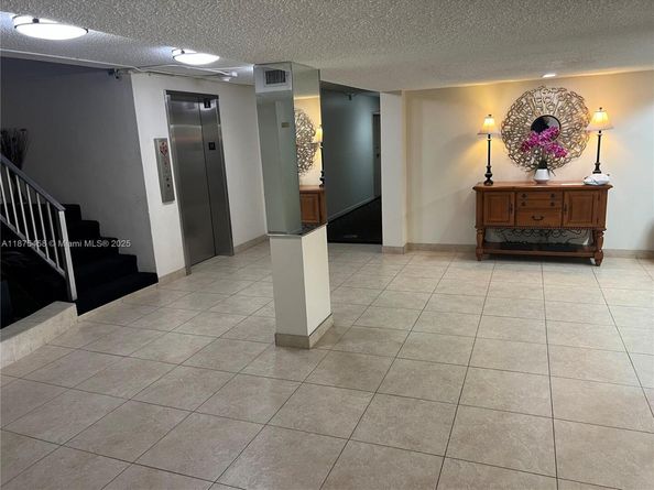 6600 Cypress Rd 504, Plantation FL 33317